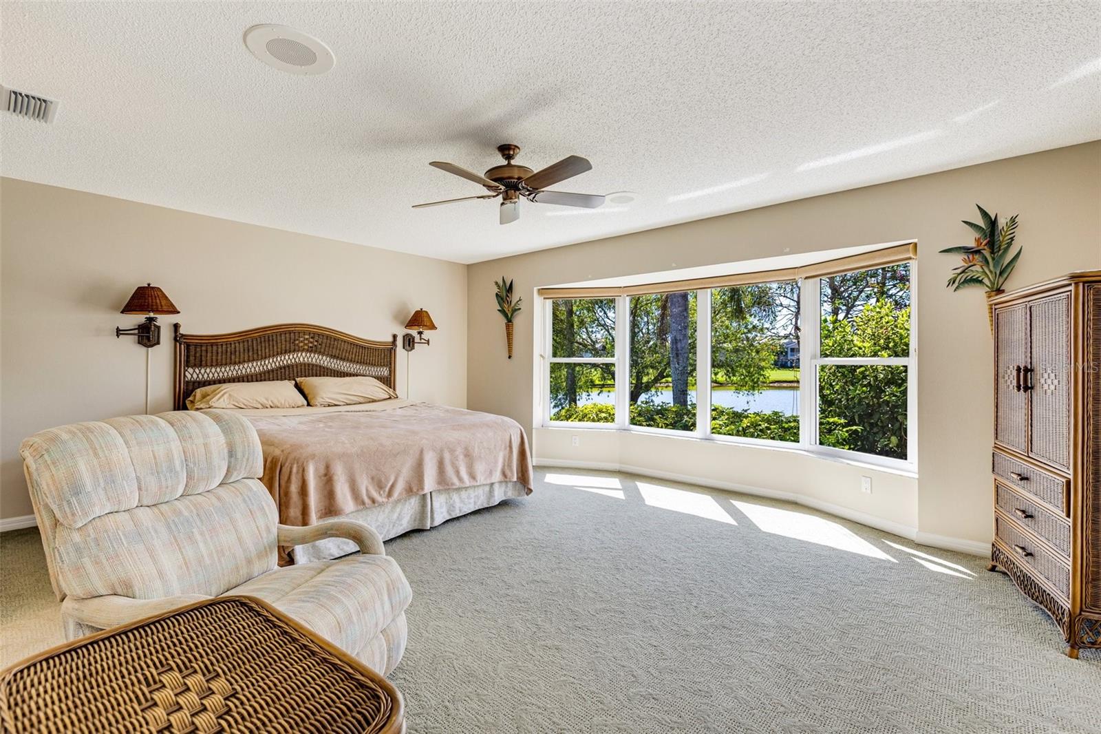 Image 16 of 46 For 838 Carnoustie Drive