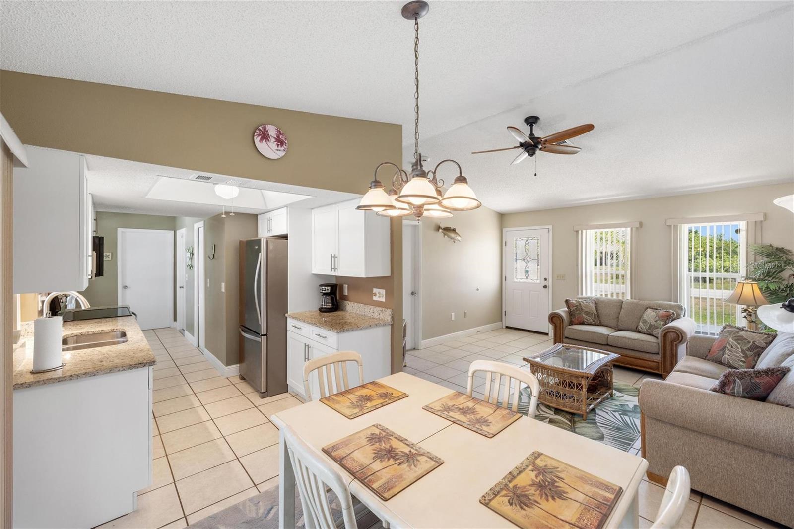 Image 10 of 46 For 10444 Willmington Boulevard