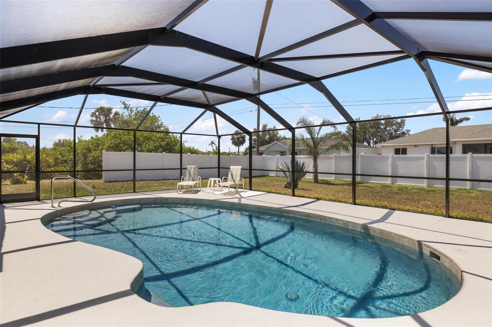 Image 37 of 46 For 10444 Willmington Boulevard
