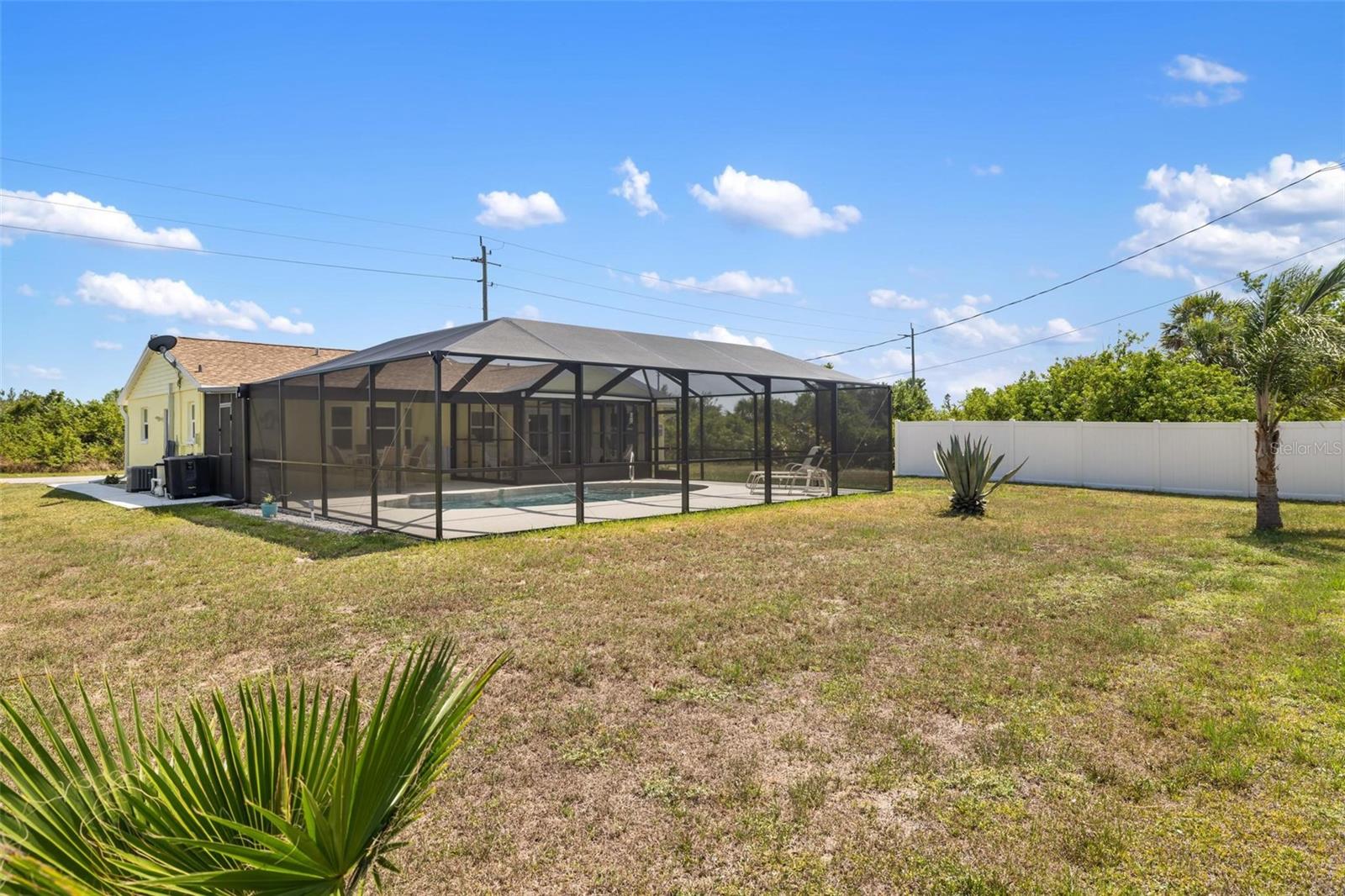 Image 39 of 46 For 10444 Willmington Boulevard