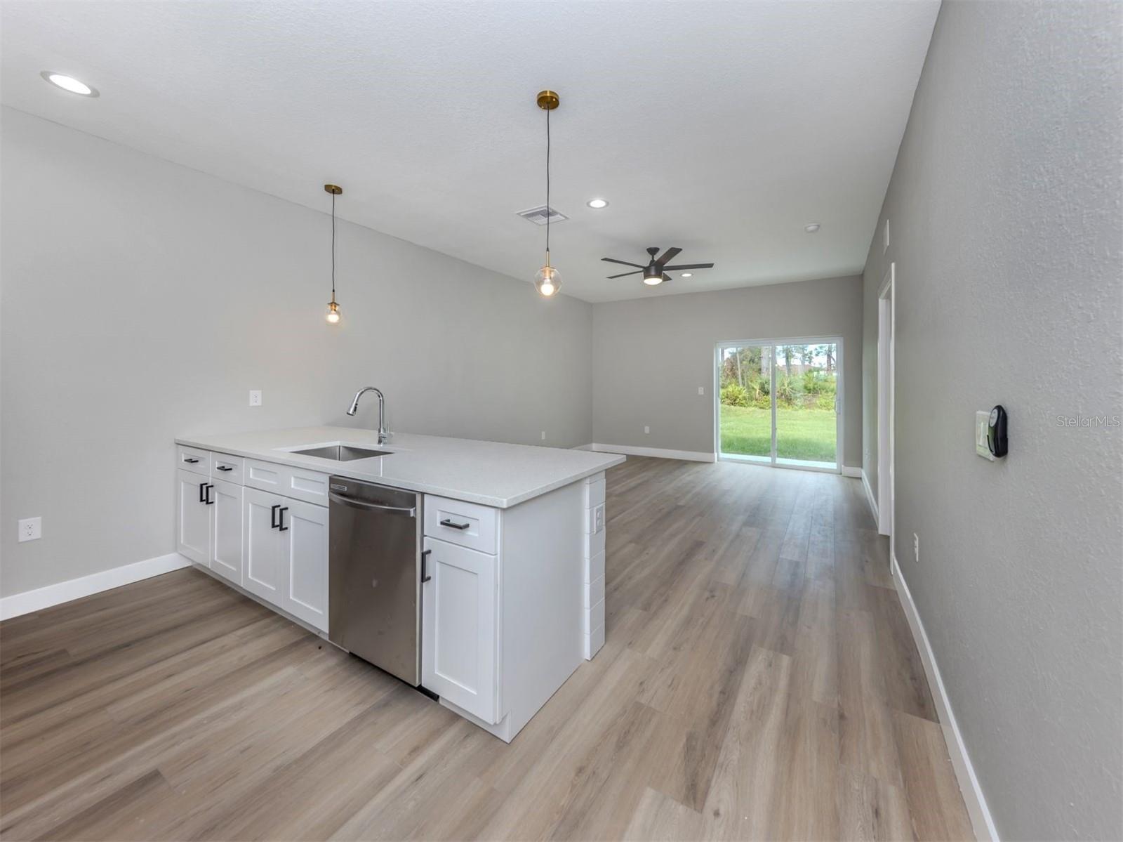 Image 3 of 29 For 12552 Buffing Road