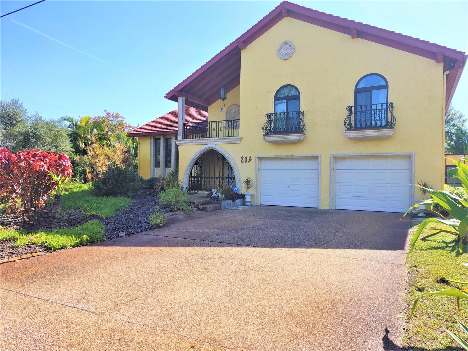 Details for 805 Laguna Drive, VENICE, FL 34285