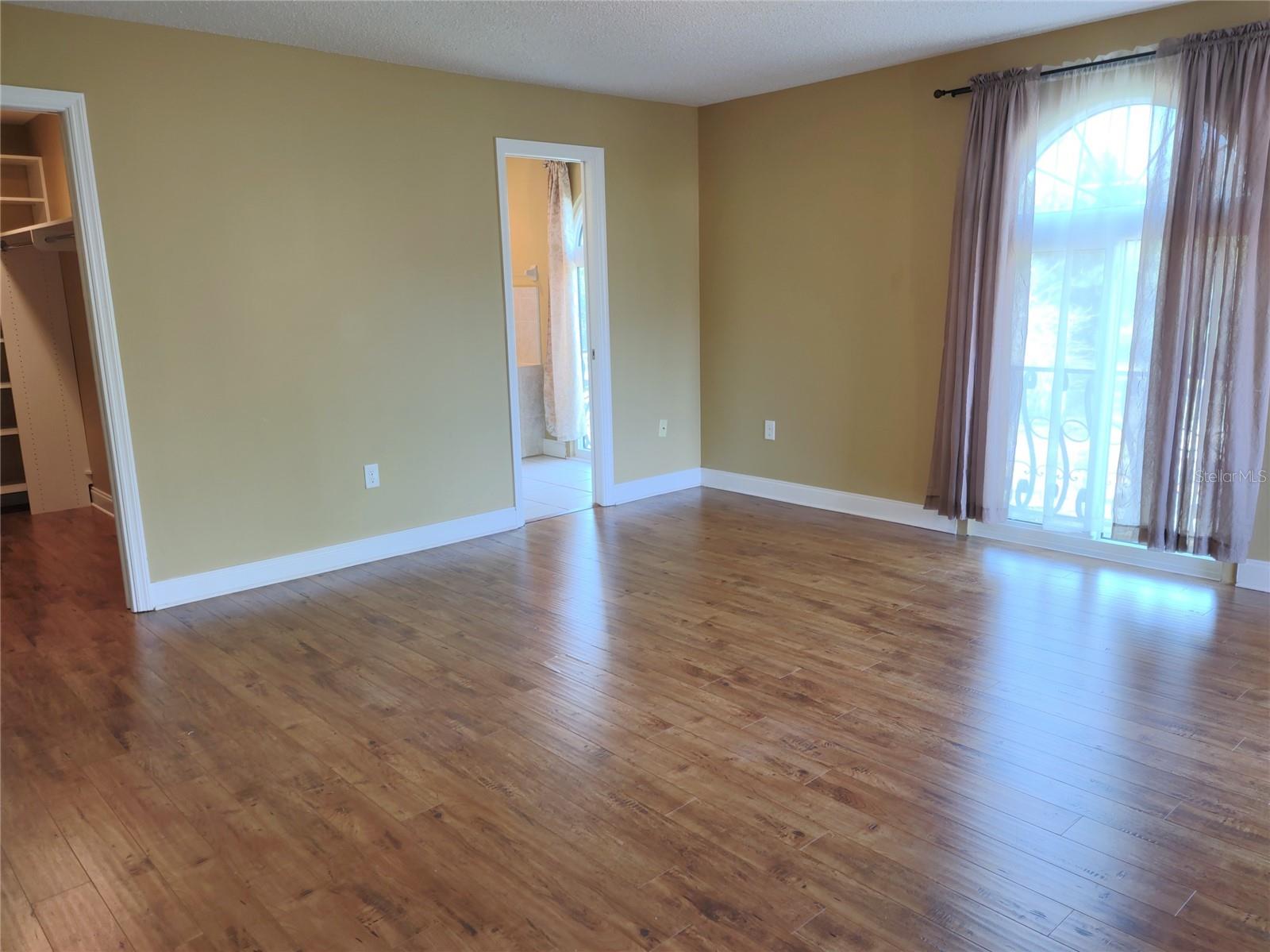 Image 45 of 67 For 805 Laguna Drive
