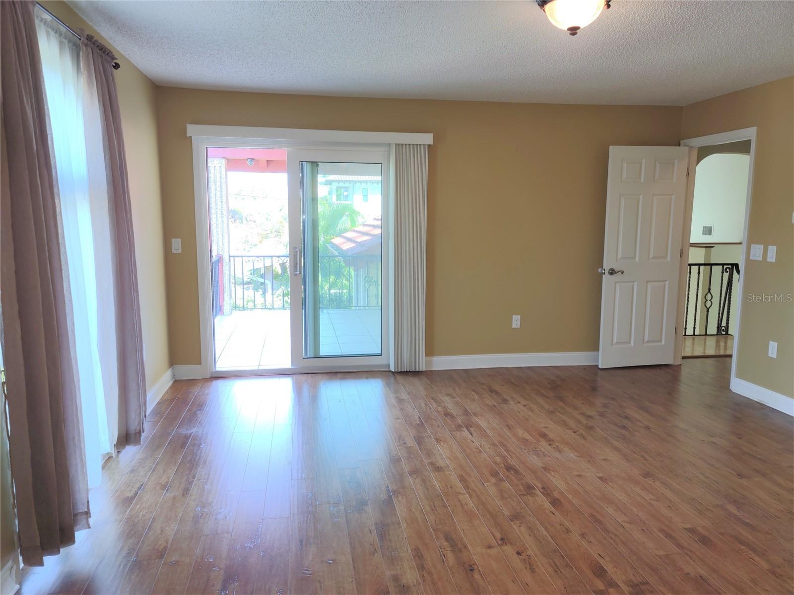 Image 50 of 67 For 805 Laguna Drive