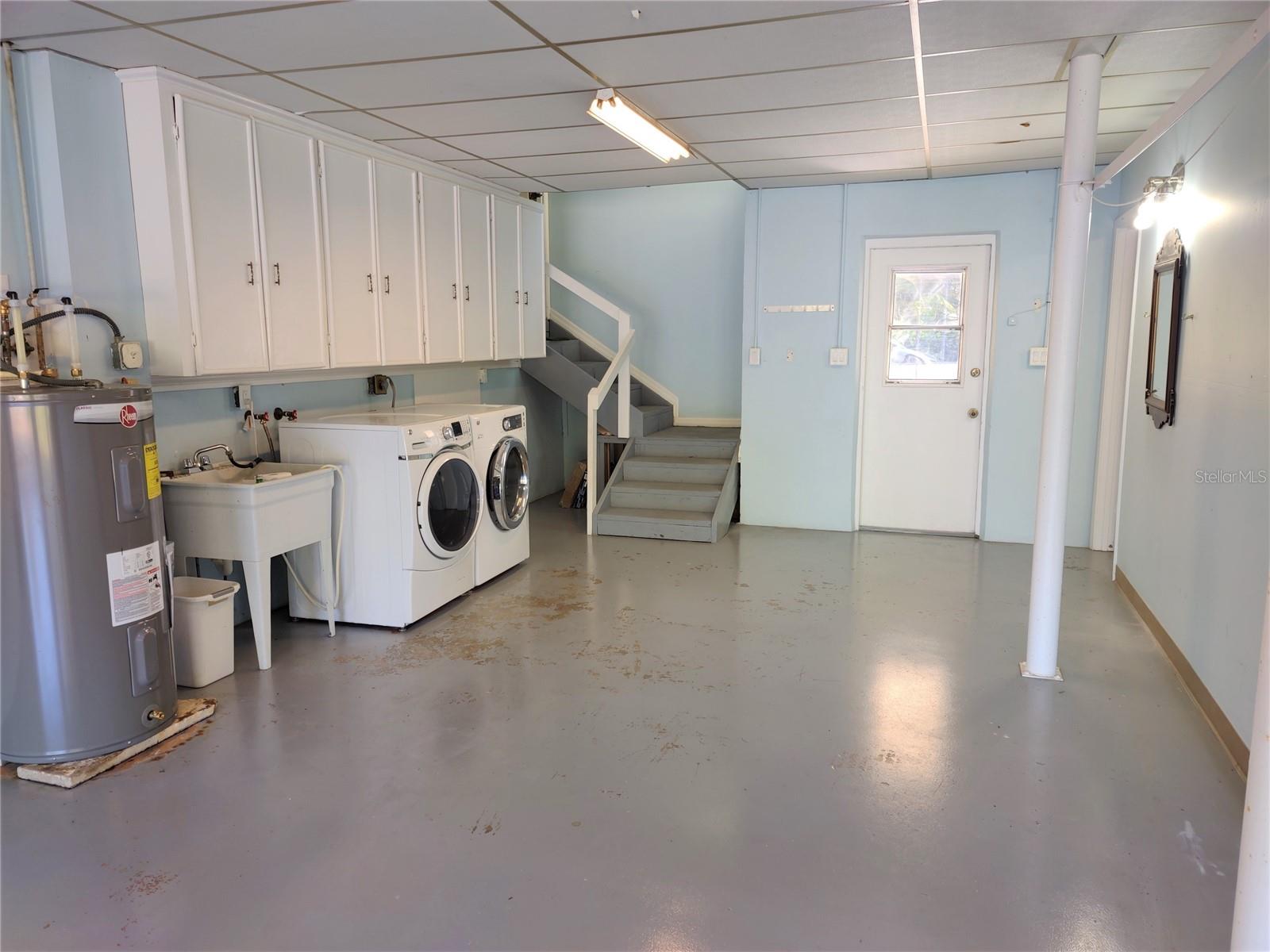 Image 61 of 67 For 805 Laguna Drive