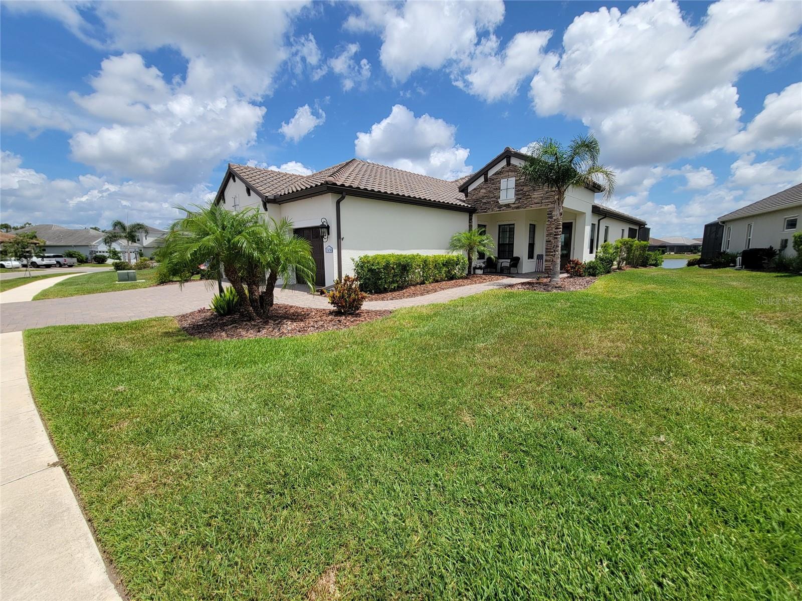 Image 2 of 33 For 13056 Steinhatchee Loop