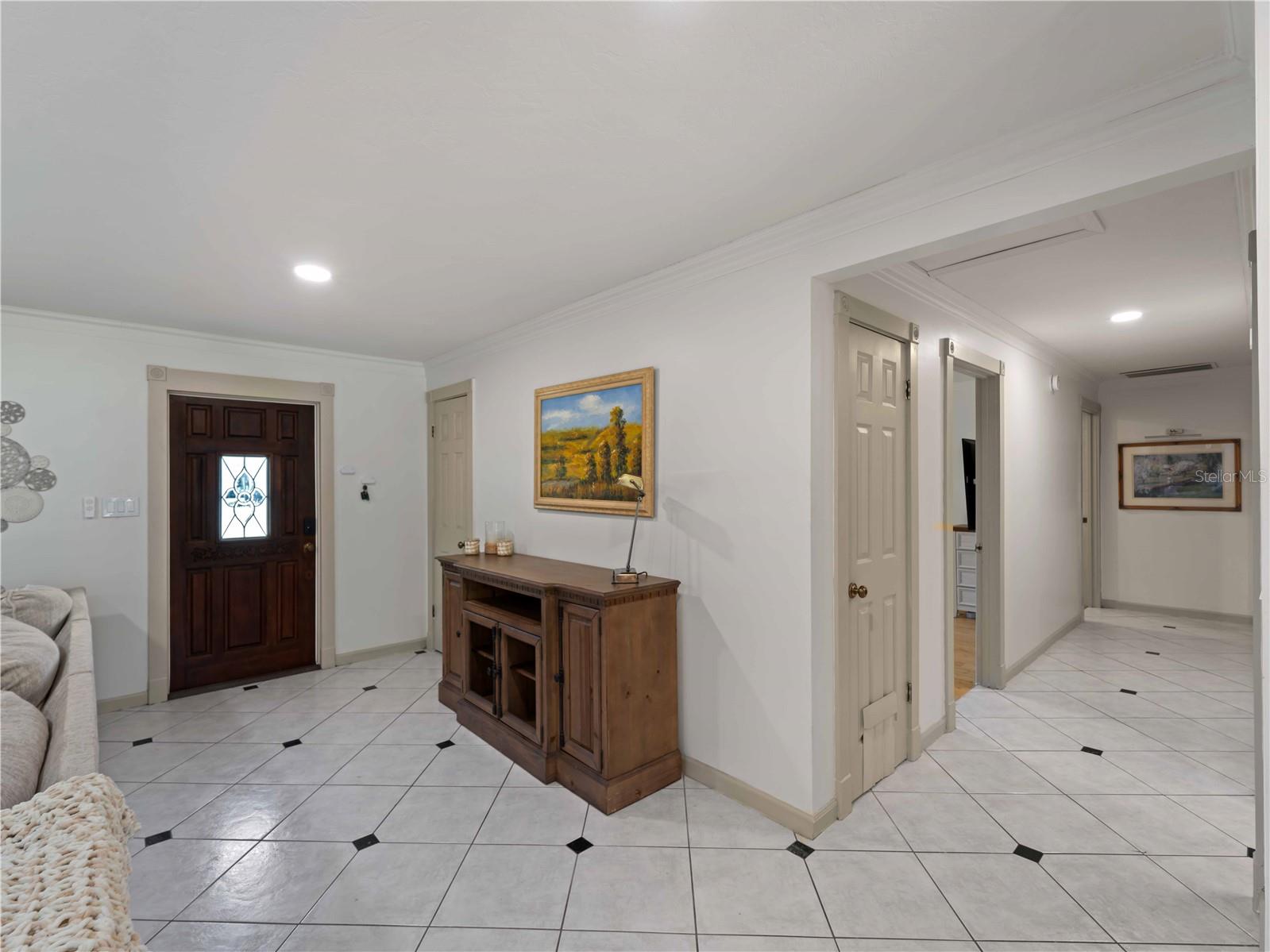 Image 10 of 59 For 2008 55th Avenue E