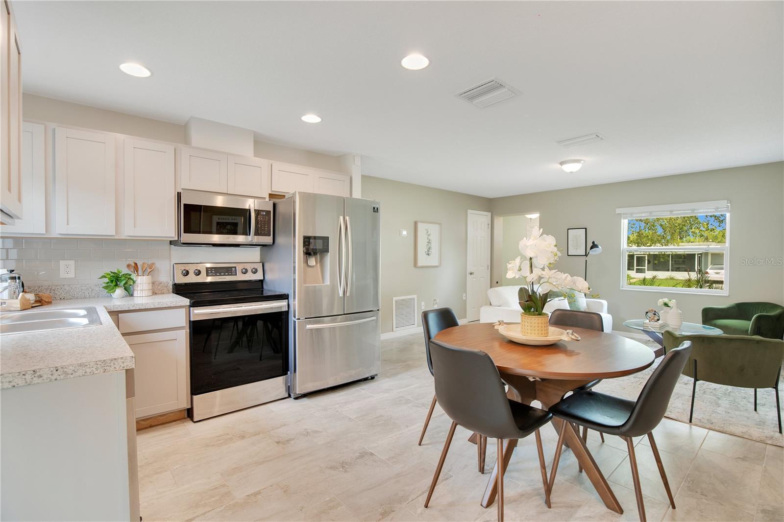 Image 10 of 31 For 1132 Crescent Drive