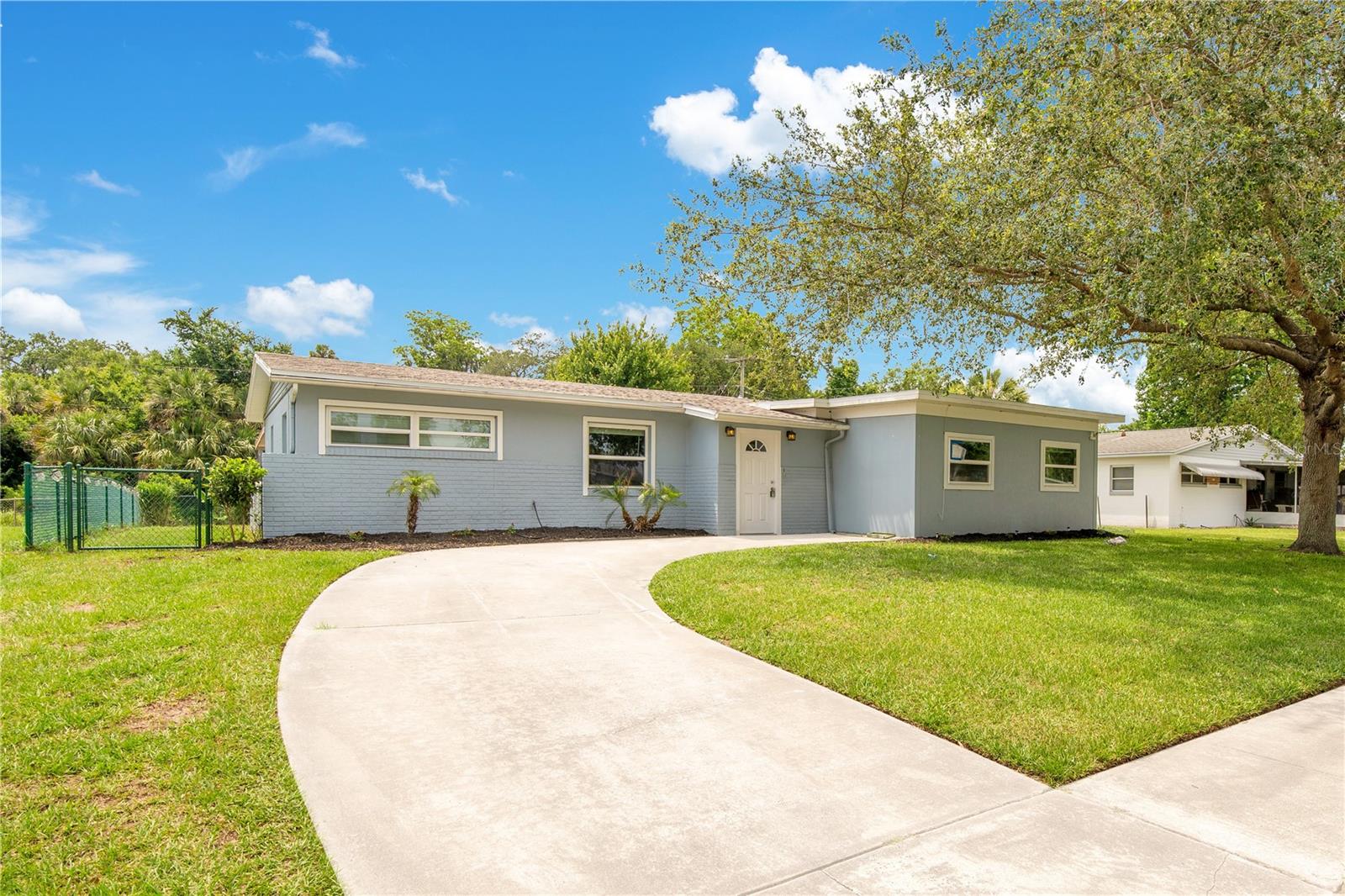 Image 3 of 31 For 1132 Crescent Drive