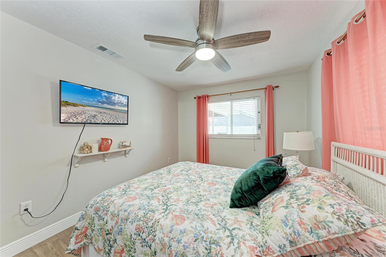 Image 32 of 54 For 5207 5th Avenue Drive Nw
