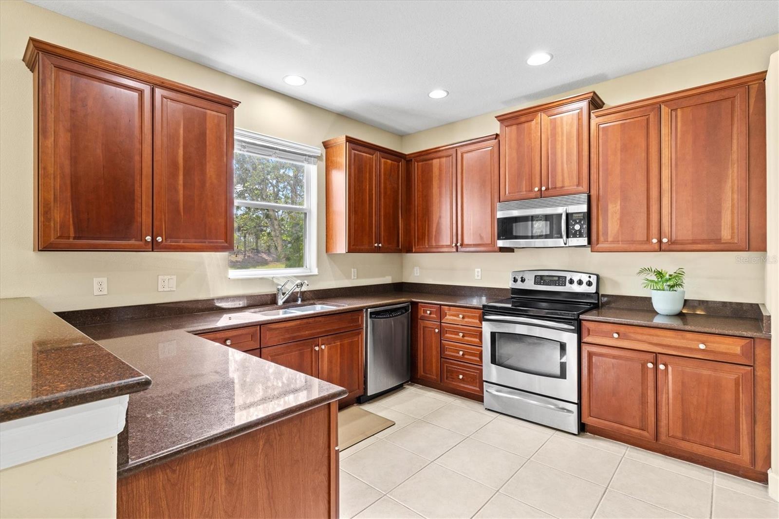Image 14 of 85 For 11986 Granite Woods Loop