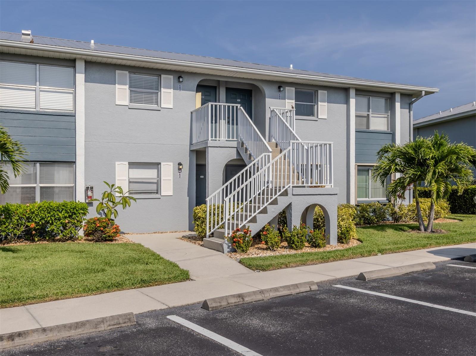 Image 21 of 33 For 25050 Sandhill Boulevard 6a3
