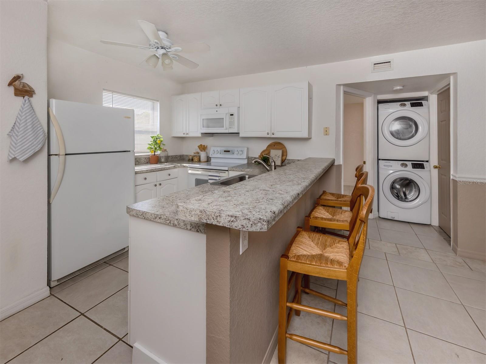 Image 5 of 33 For 25050 Sandhill Boulevard 6a3