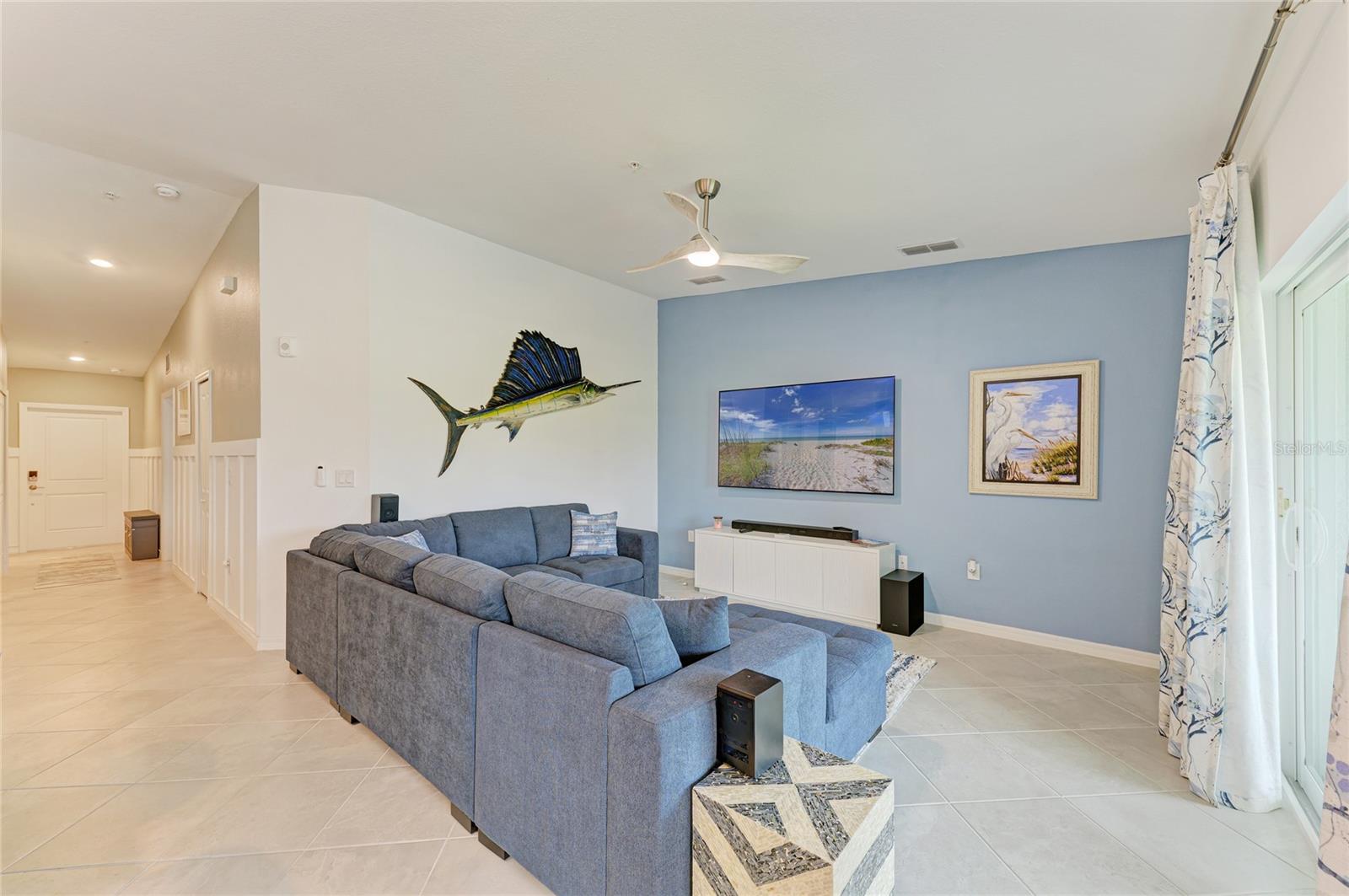 Image 10 of 93 For 12390 Wellen Golf Street 203