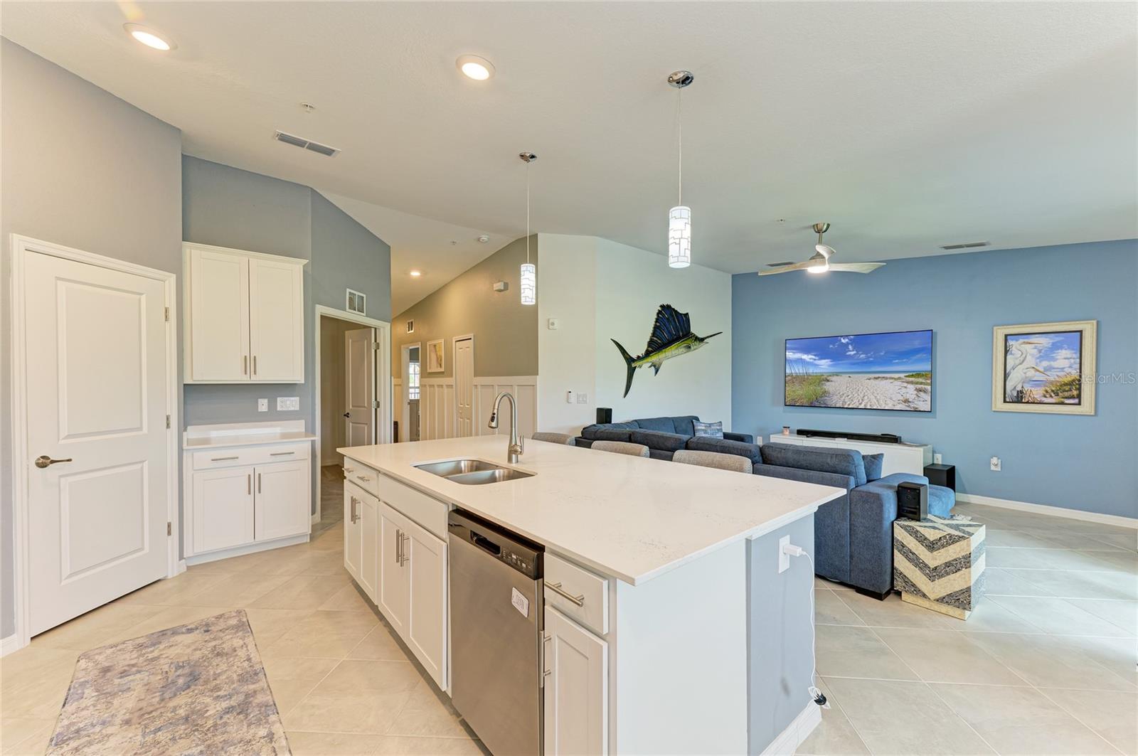 Image 21 of 93 For 12390 Wellen Golf Street 203