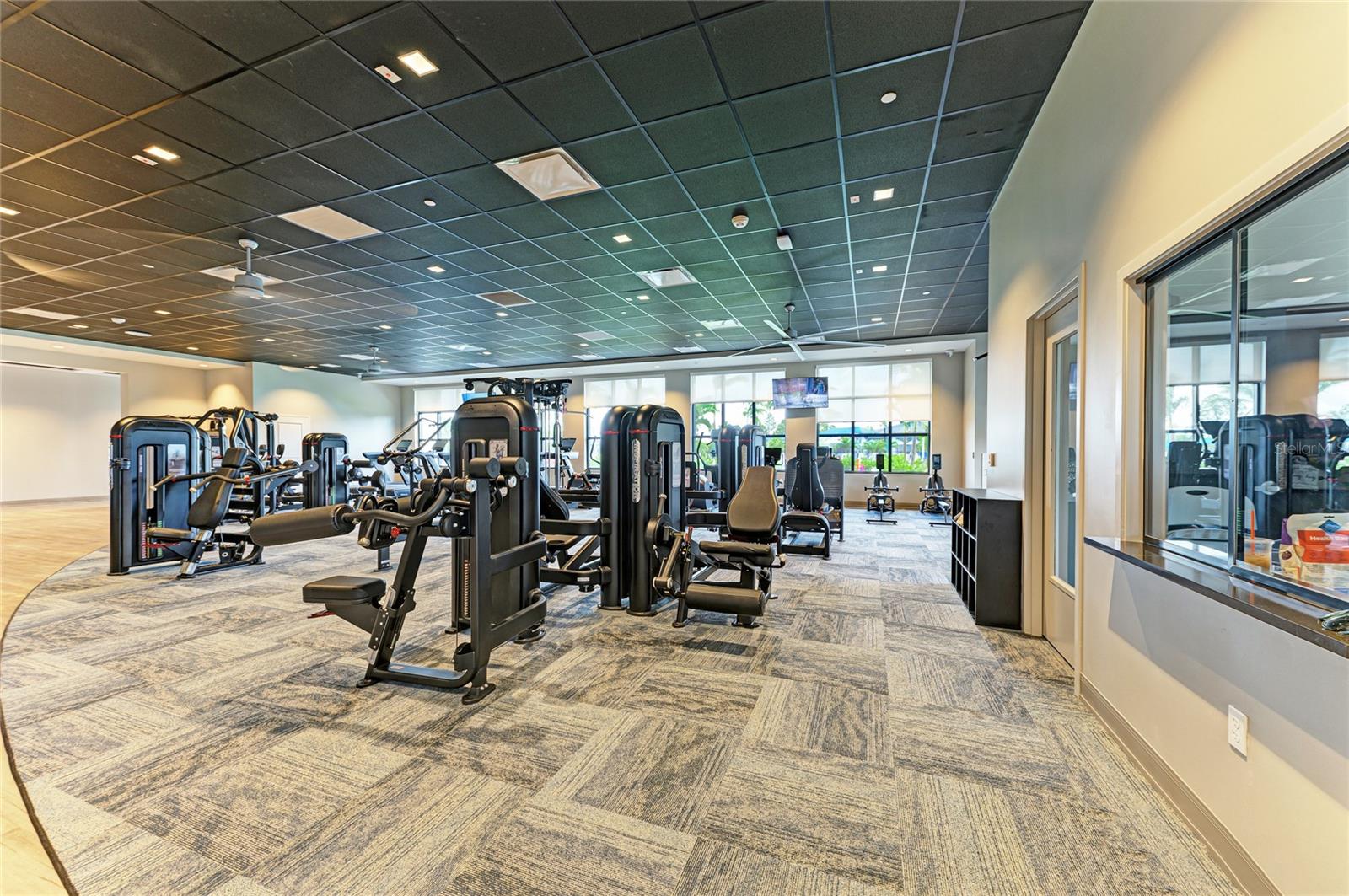 Image 60 of 93 For 12390 Wellen Golf Street 203