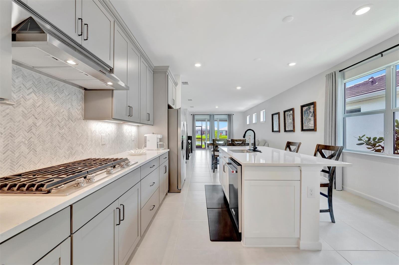 Image 11 of 75 For 10367 Abaco Falls Drive