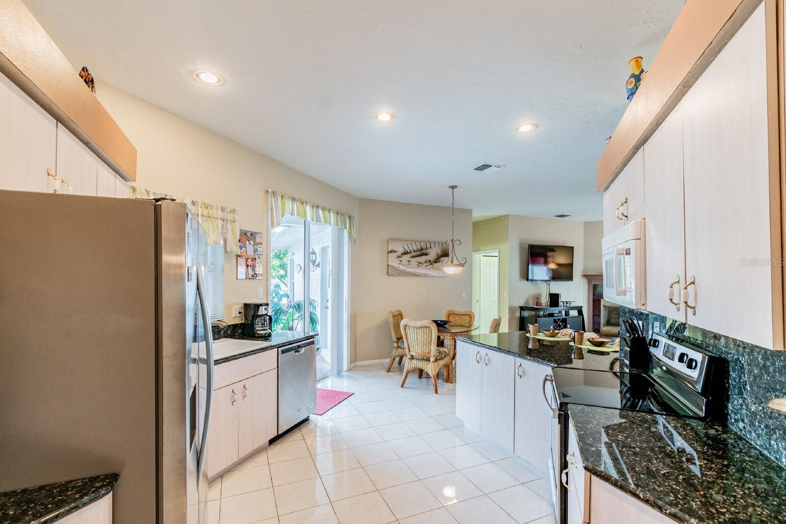Image 18 of 59 For 4974 Cedar Oak Way