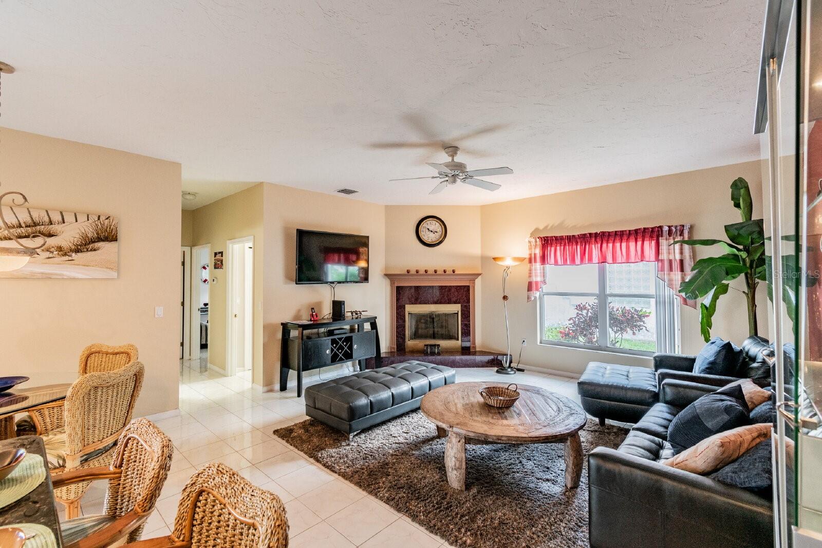 Image 29 of 59 For 4974 Cedar Oak Way