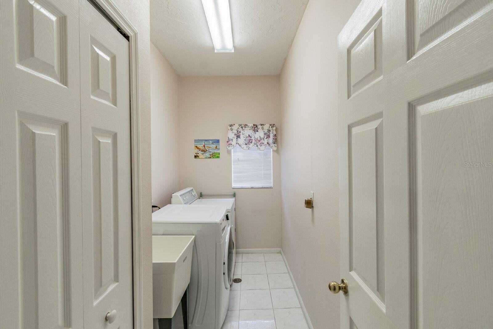 Image 43 of 59 For 4974 Cedar Oak Way