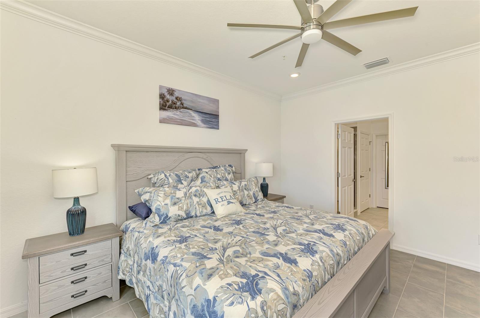 Image 33 of 95 For 10213 Staggerbush Drive 202