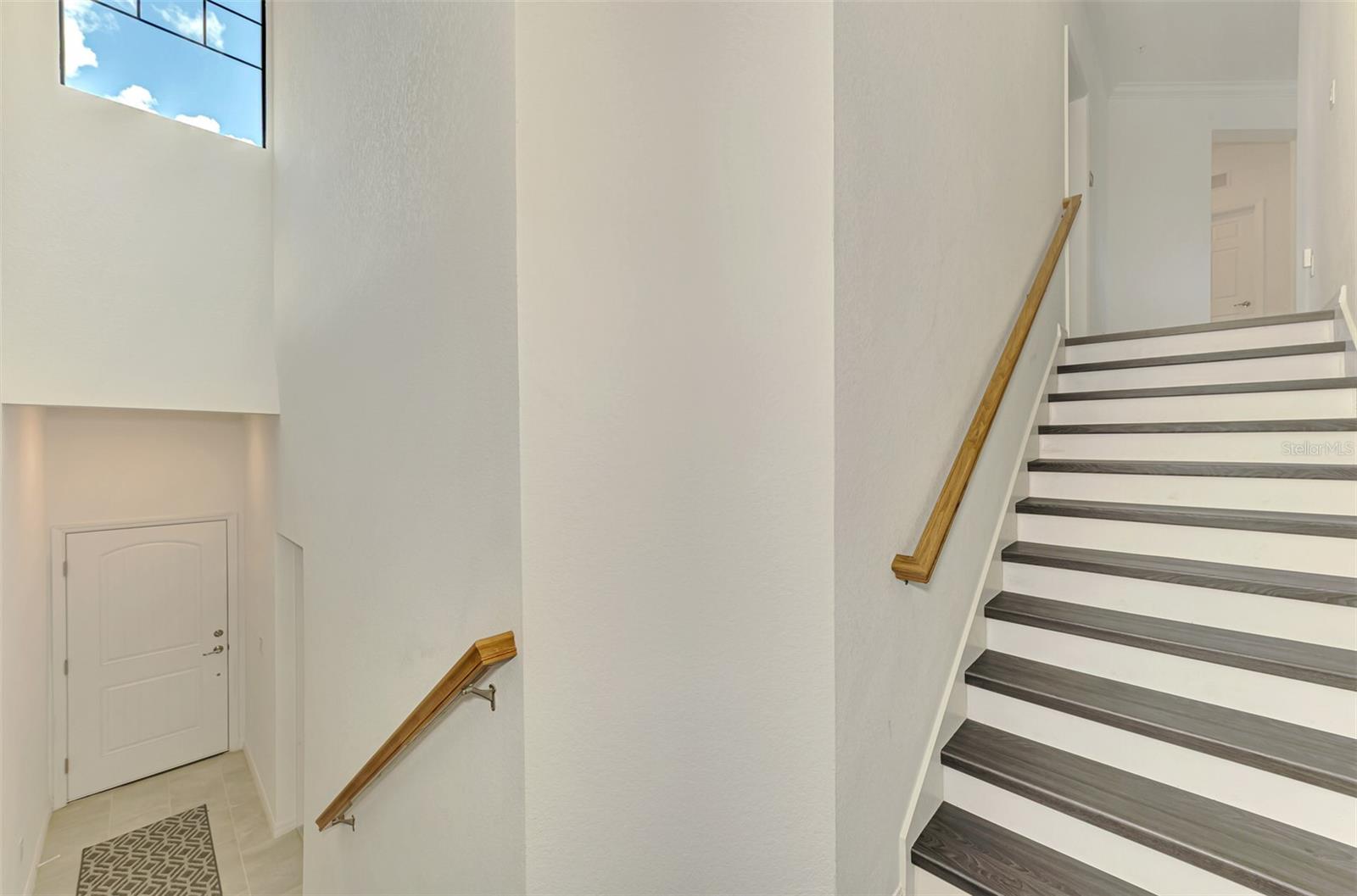 Image 9 of 95 For 10213 Staggerbush Drive 202