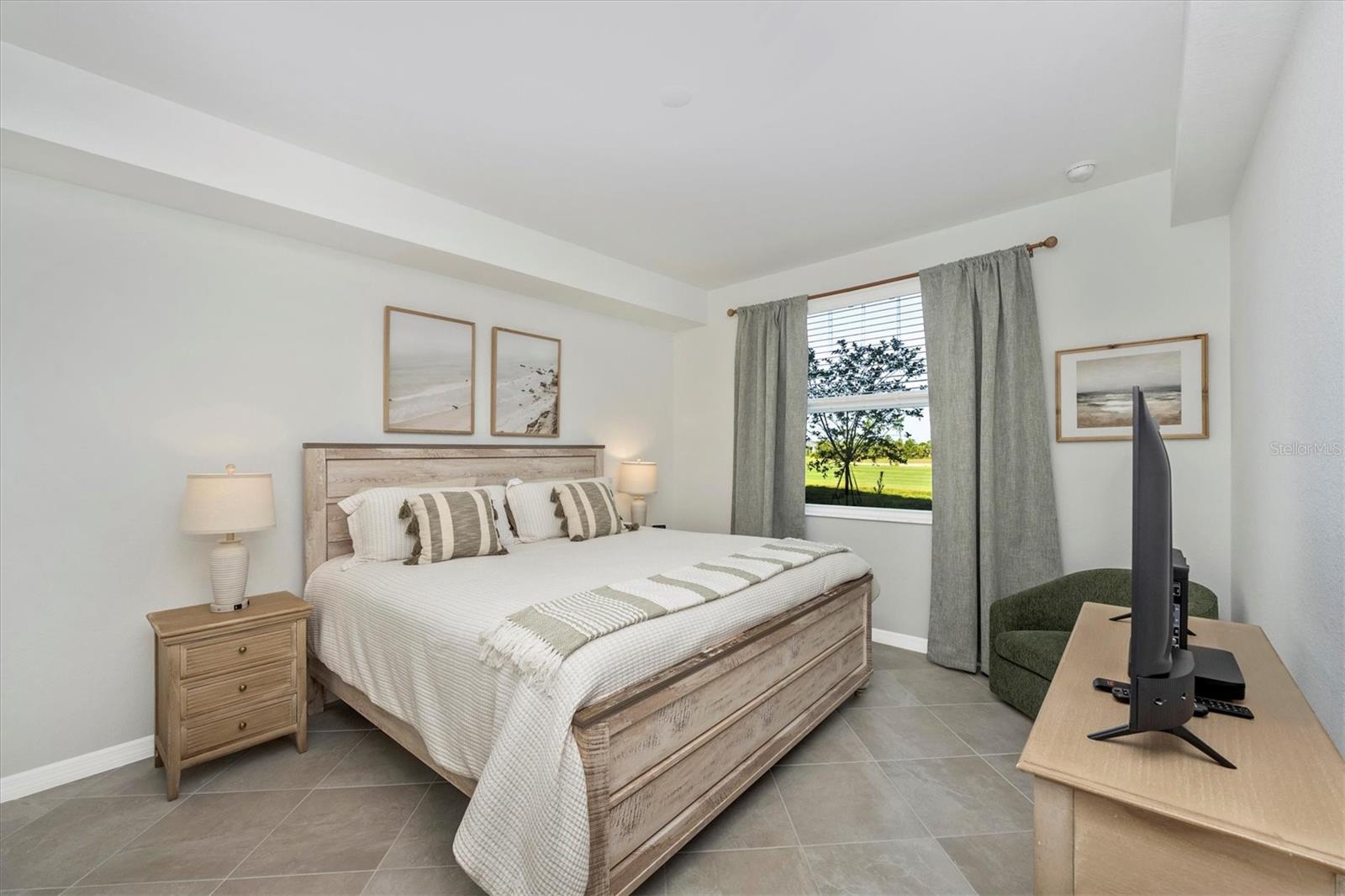 Image 19 of 91 For 17595 Opal Sand Drive 105