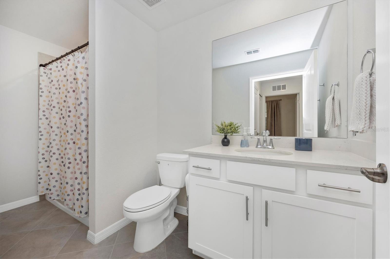 Image 29 of 91 For 17595 Opal Sand Drive 105