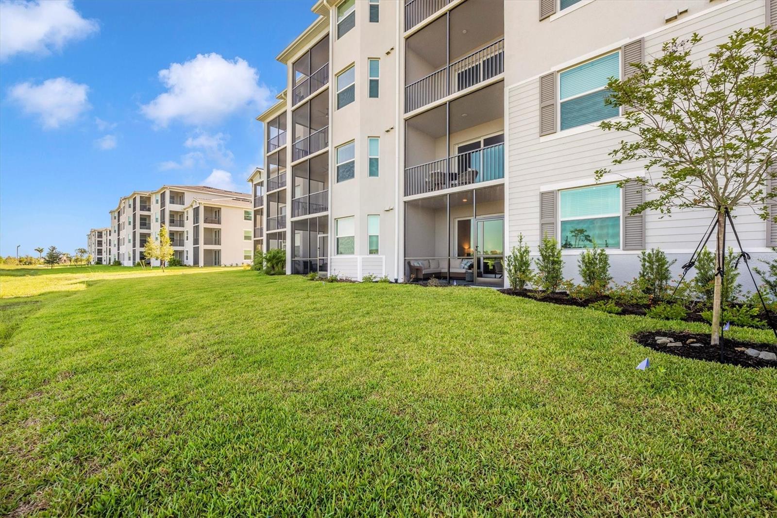 Image 39 of 91 For 17595 Opal Sand Drive 105