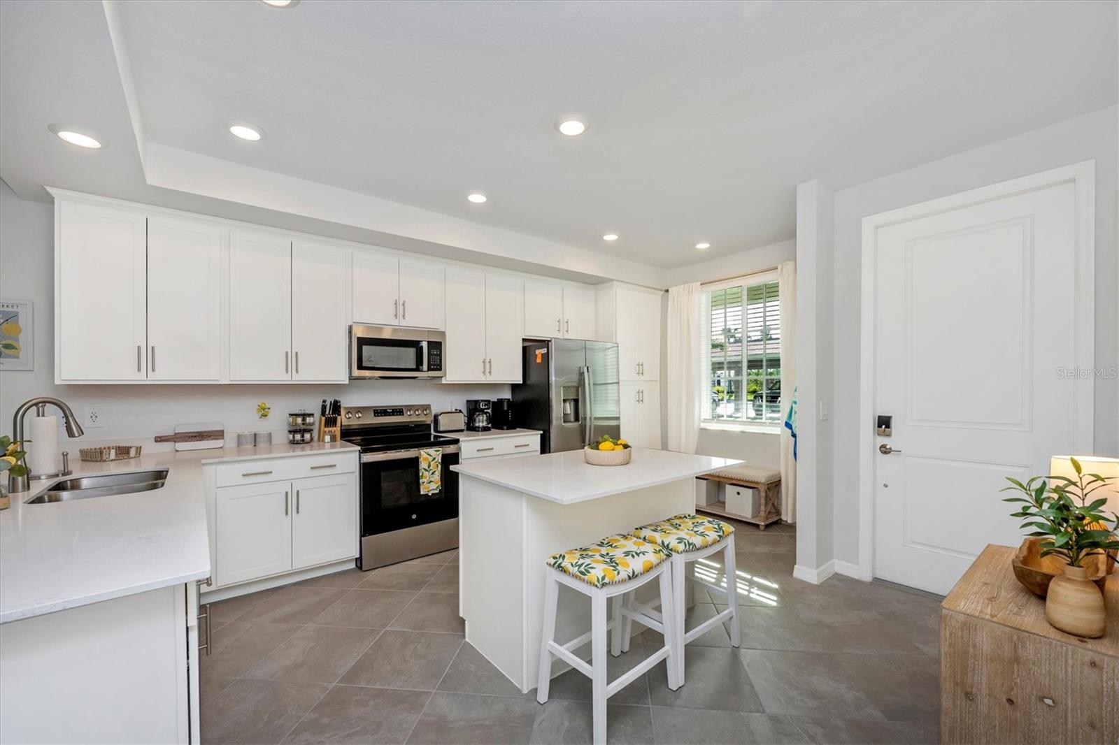 Image 4 of 91 For 17595 Opal Sand Drive 105