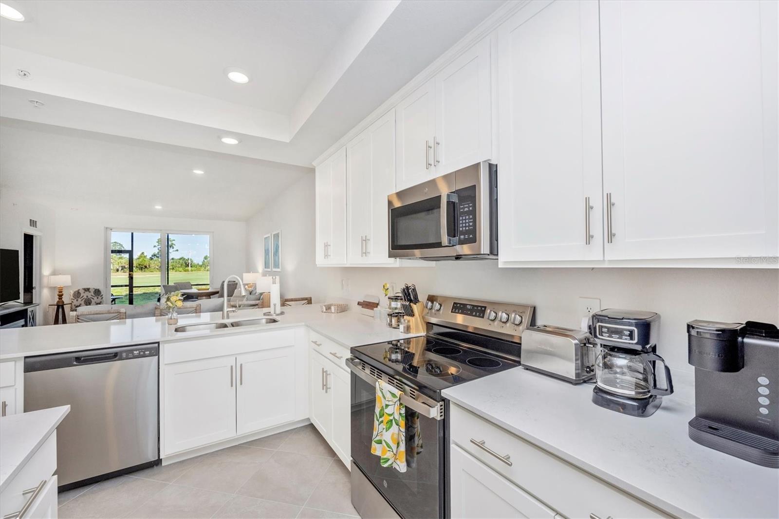 Image 7 of 91 For 17595 Opal Sand Drive 105