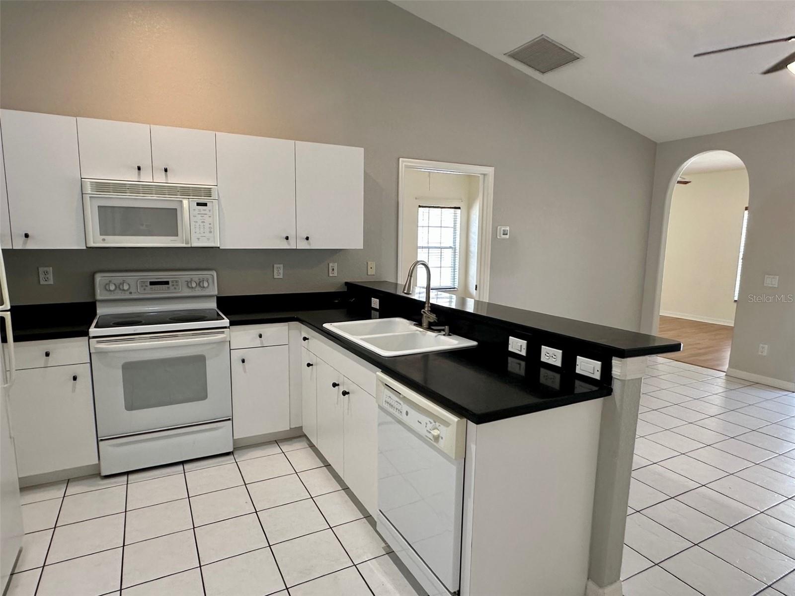 Image 10 of 21 For 1204 L Pavia Blvd  1204