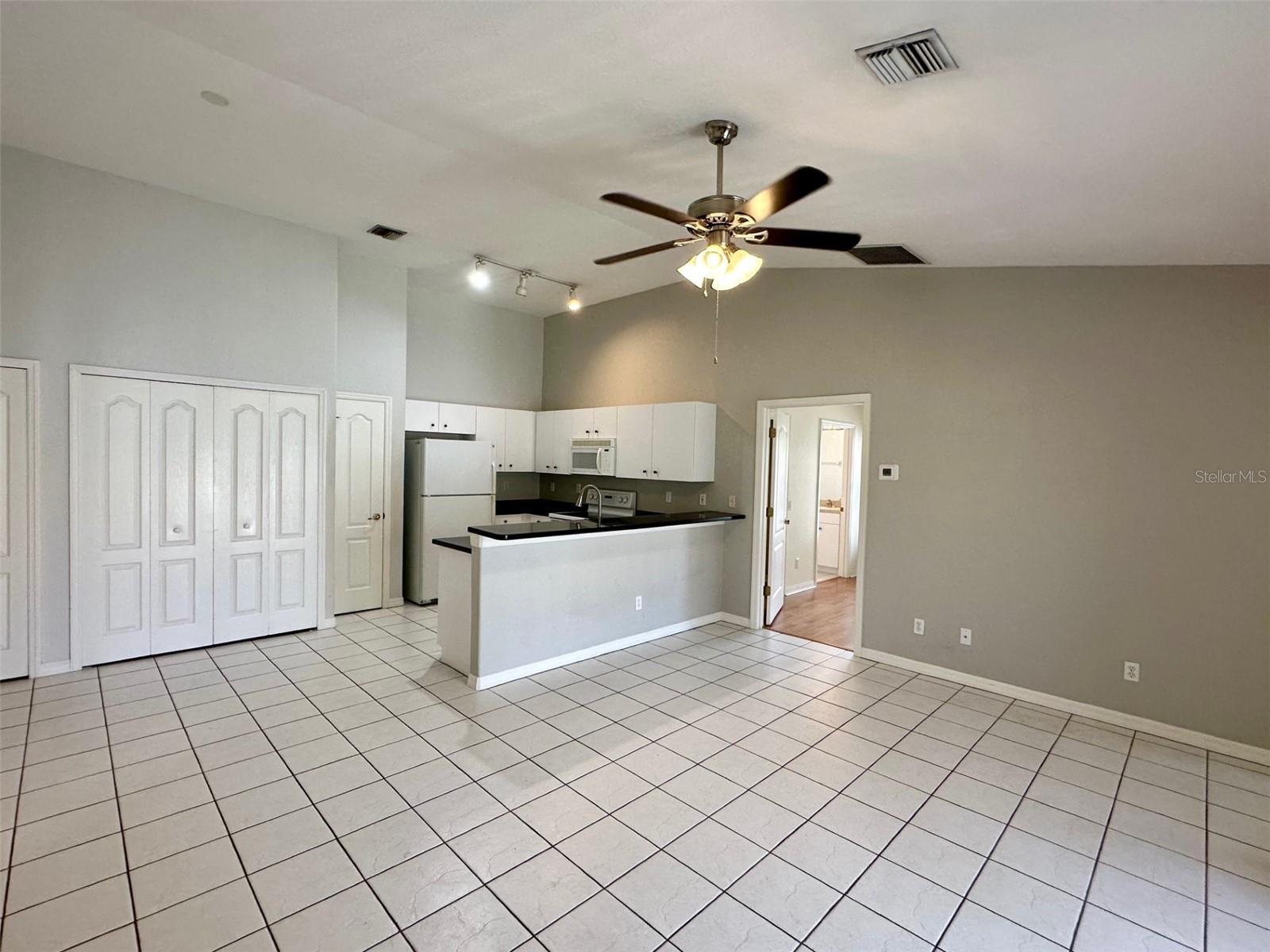 Image 7 of 21 For 1204 L Pavia Blvd  1204