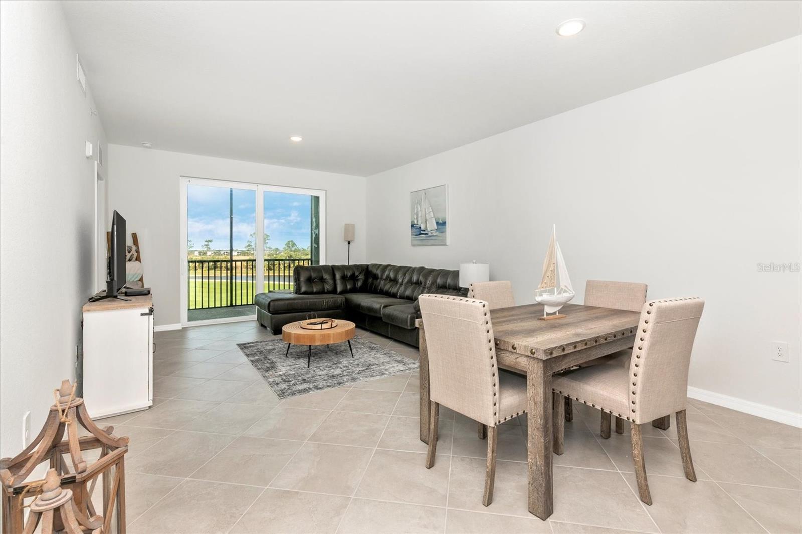 Image 12 of 92 For 17565 Opal Sand Drive 305