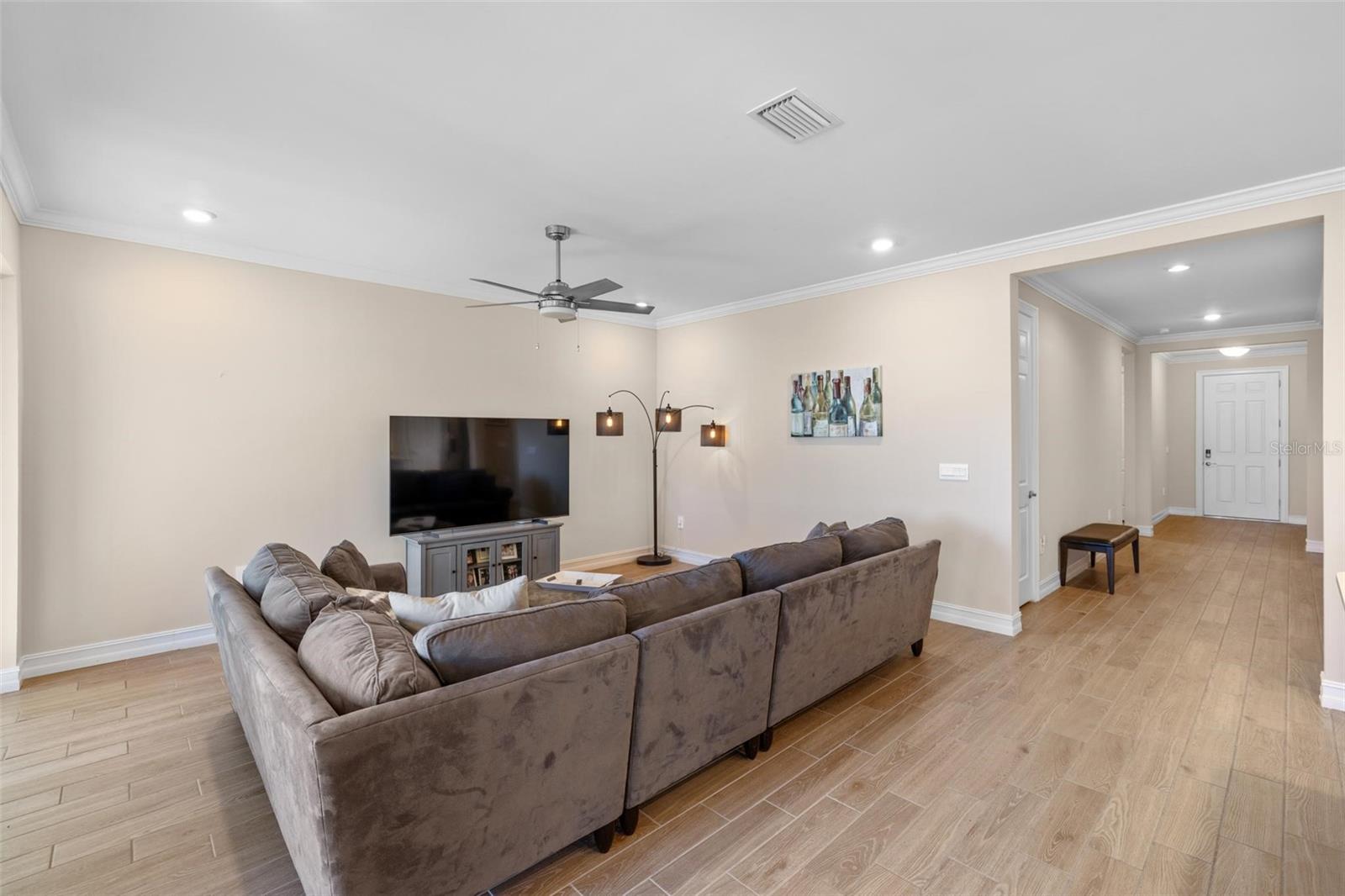 Image 6 of 60 For 660 Ravello Boulevard