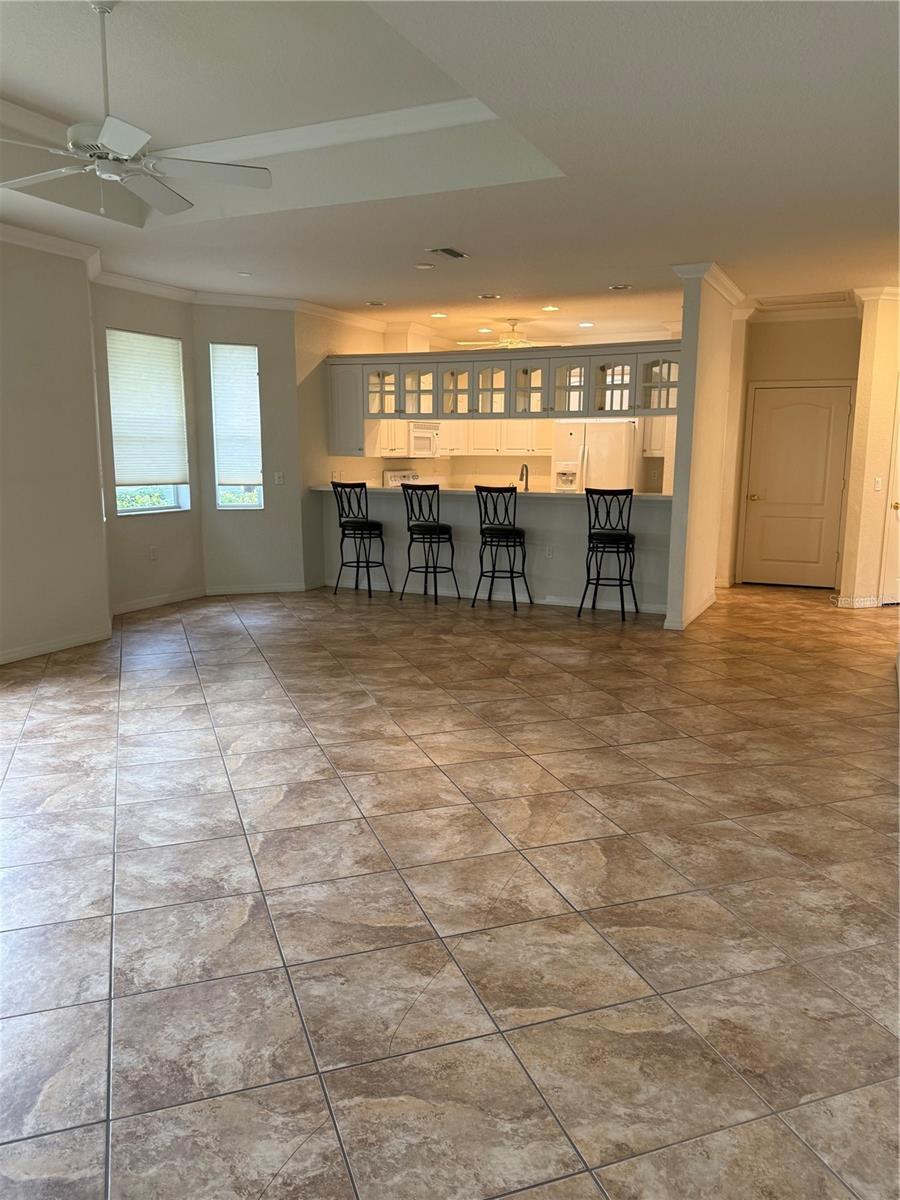 Image 11 of 25 For 3790 Cadbury Circle 40