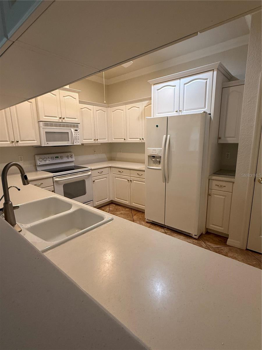 Image 12 of 25 For 3790 Cadbury Circle 40
