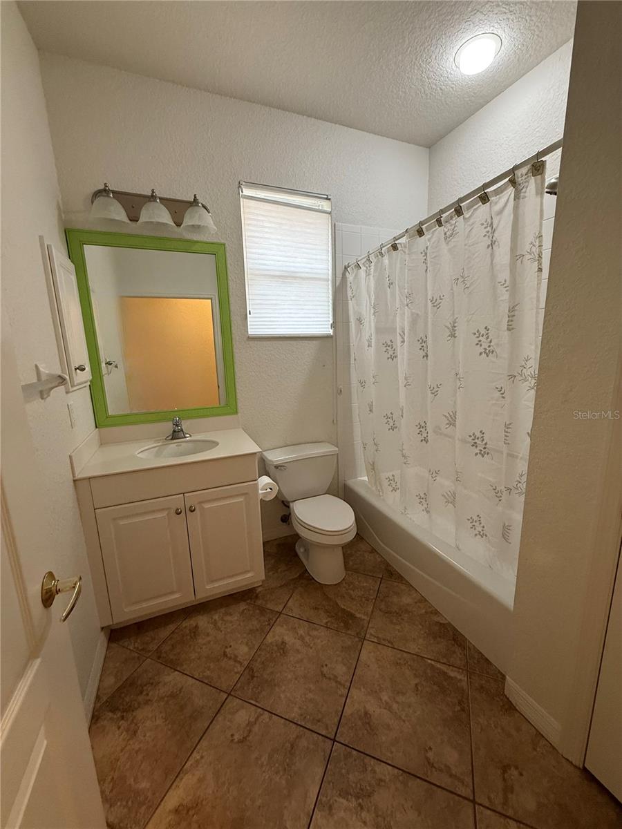 Image 21 of 25 For 3790 Cadbury Circle 40