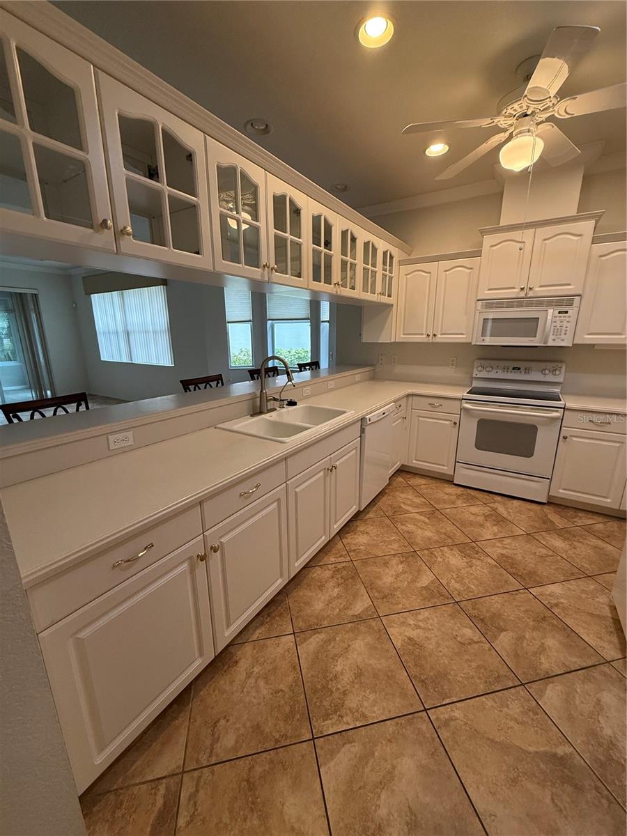 Image 3 of 25 For 3790 Cadbury Circle 40