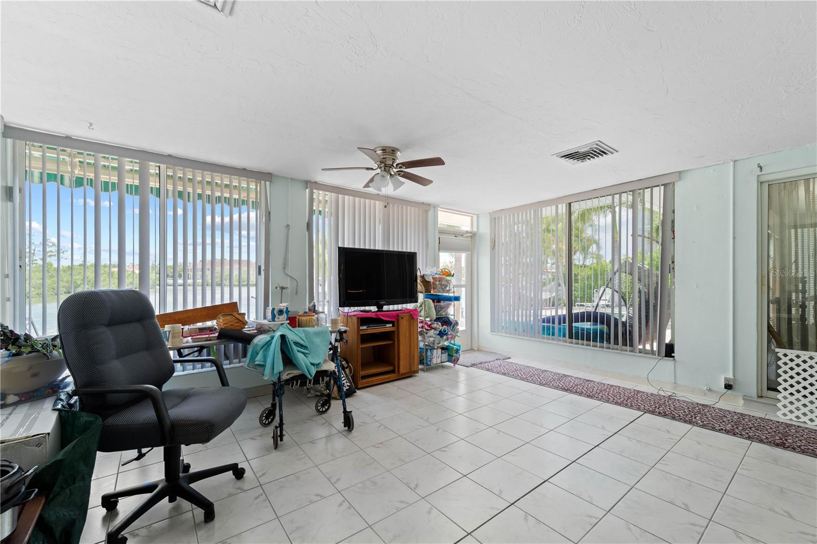 Image 29 of 47 For 922 Casey Cove Drive