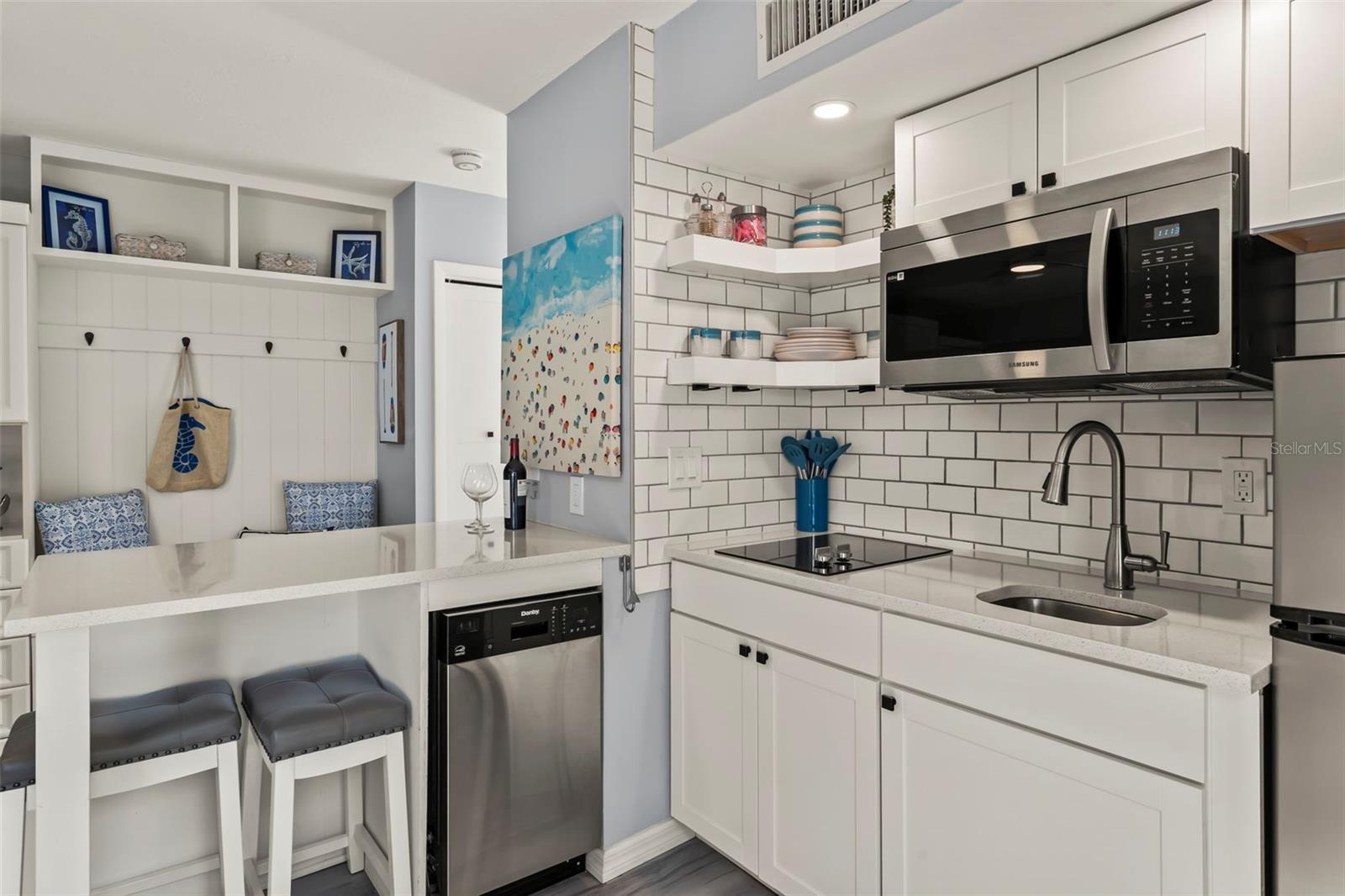 Image 12 of 62 For 1555 Tarpon Center Drive G 235