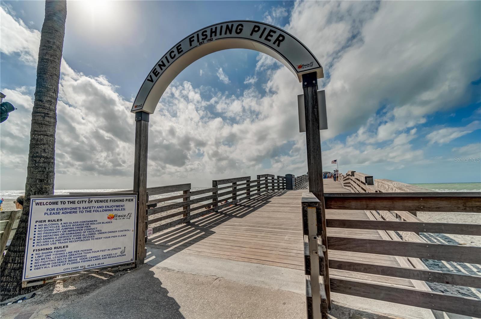 Image 49 of 62 For 1555 Tarpon Center Drive G 235
