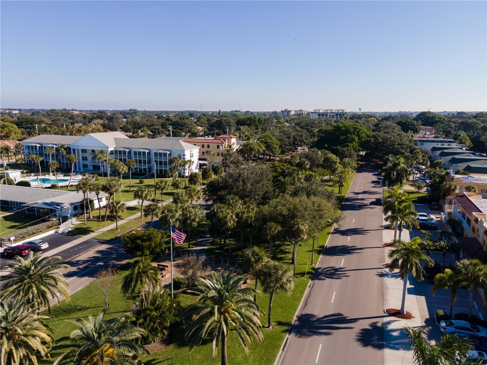 Image 57 of 62 For 1555 Tarpon Center Drive G 235