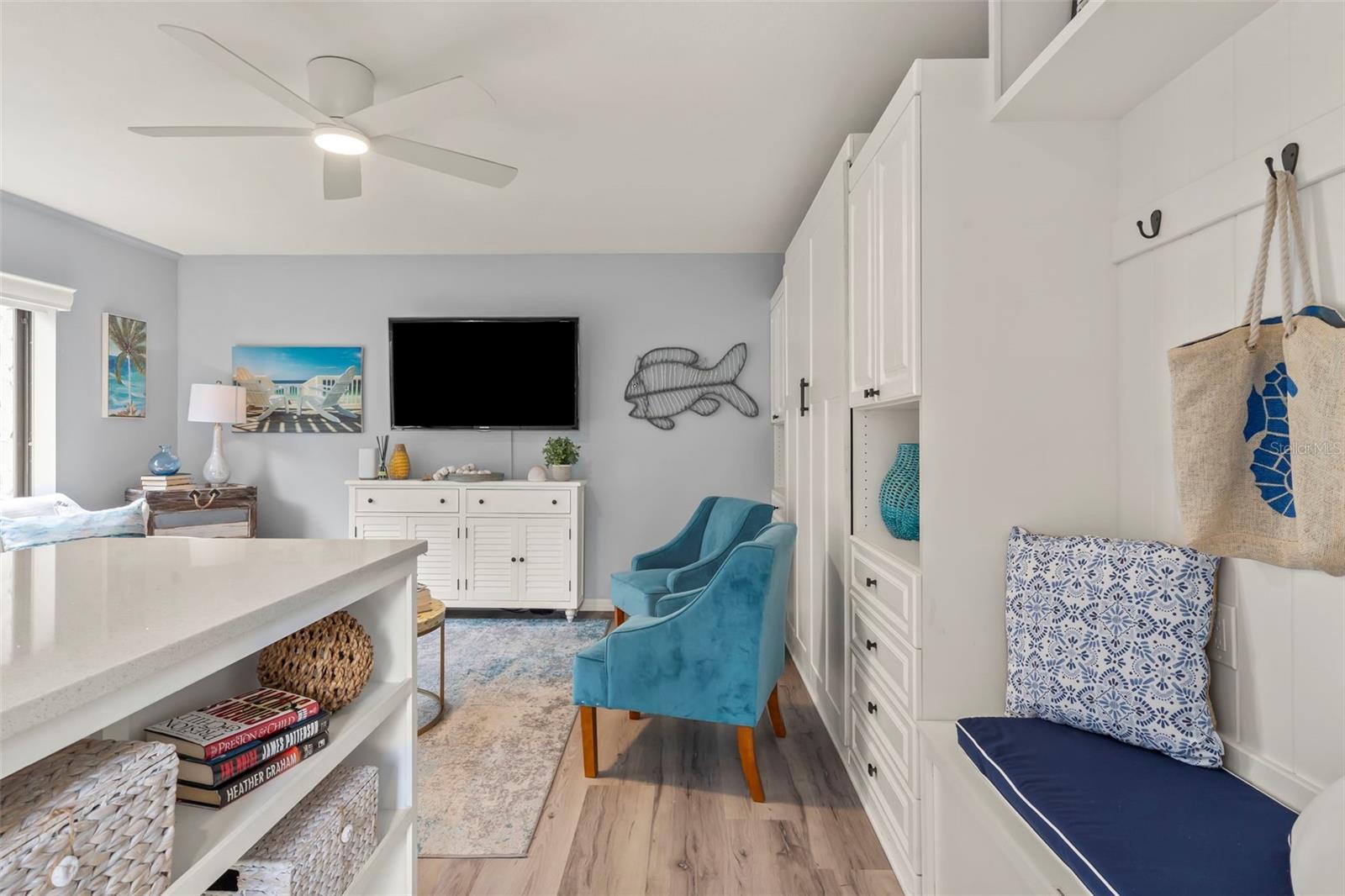 Image 6 of 62 For 1555 Tarpon Center Drive G 235