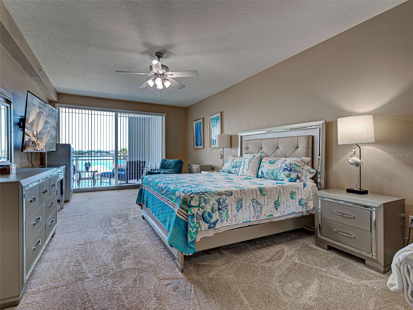 Image 23 of 68 For 516 Tamiami Trail S 303