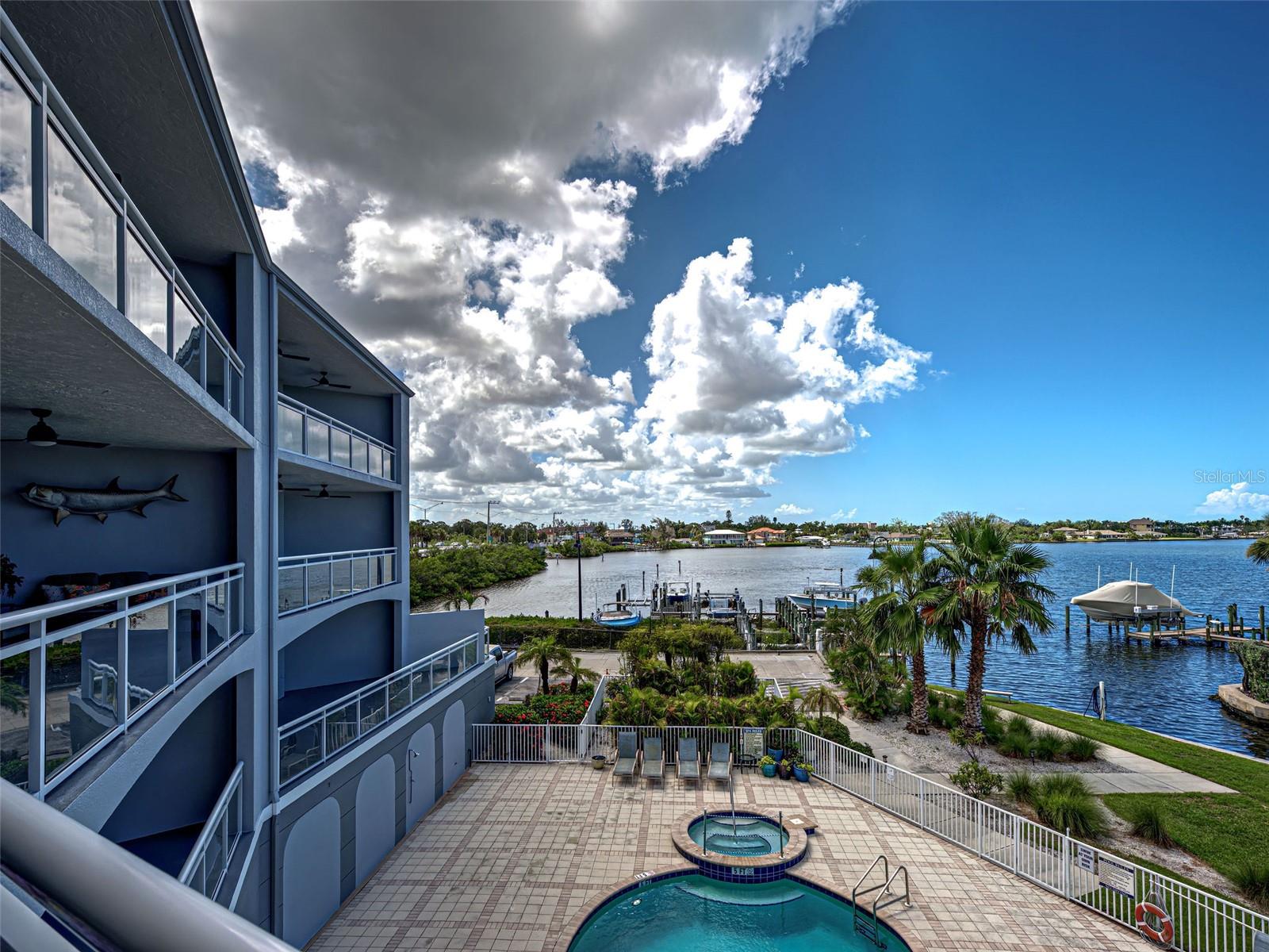 Image 36 of 68 For 516 Tamiami Trail S 303