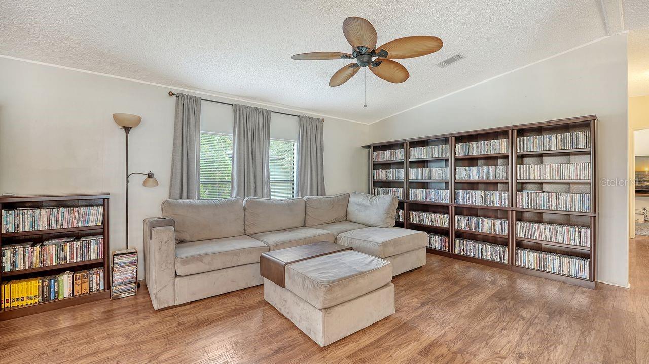 Image 7 of 30 For 763 Lakeside Drive