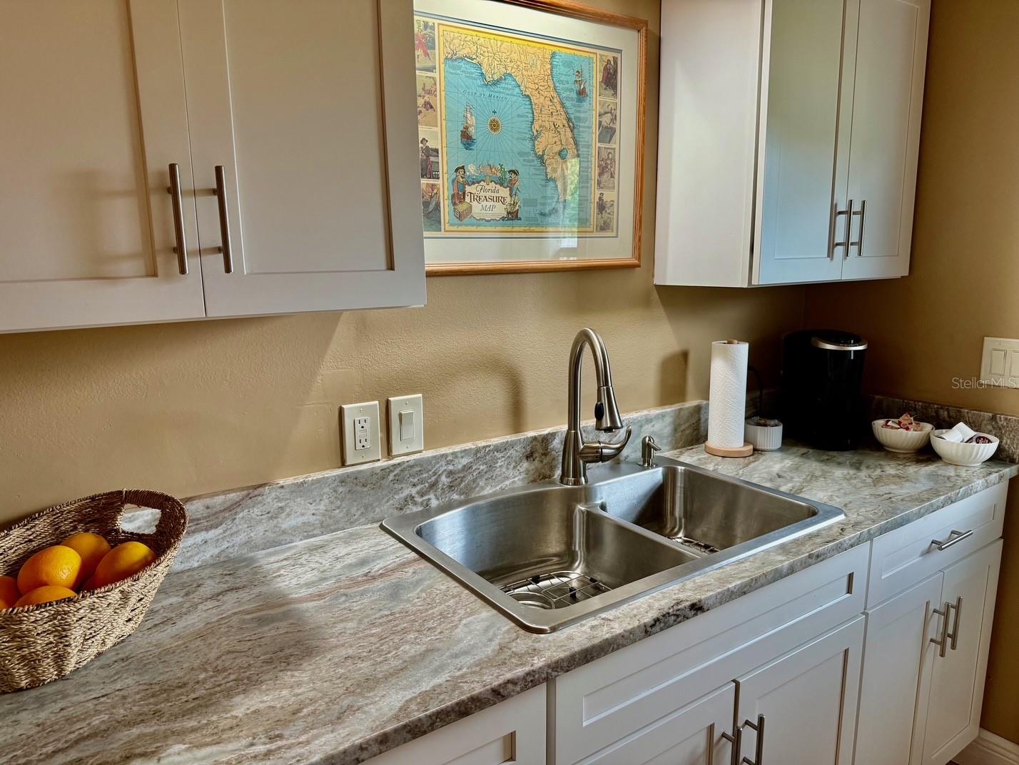 Image 8 of 15 For 11248 Pendleton Avenue A&b