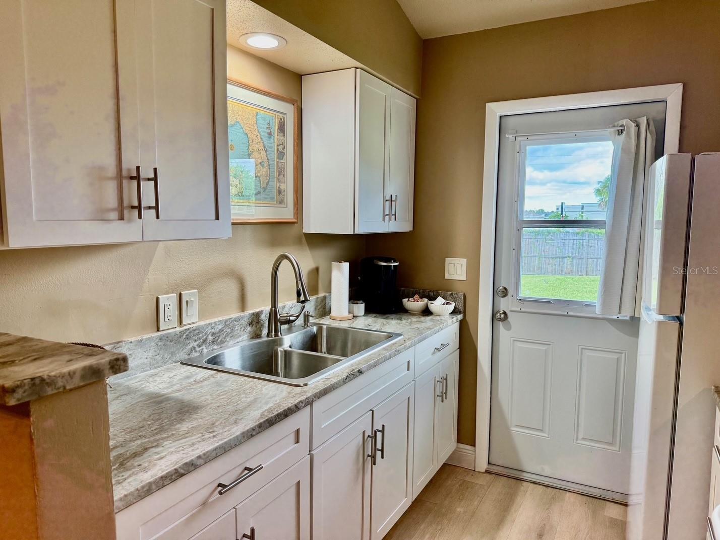 Image 9 of 15 For 11248 Pendleton Avenue A&b