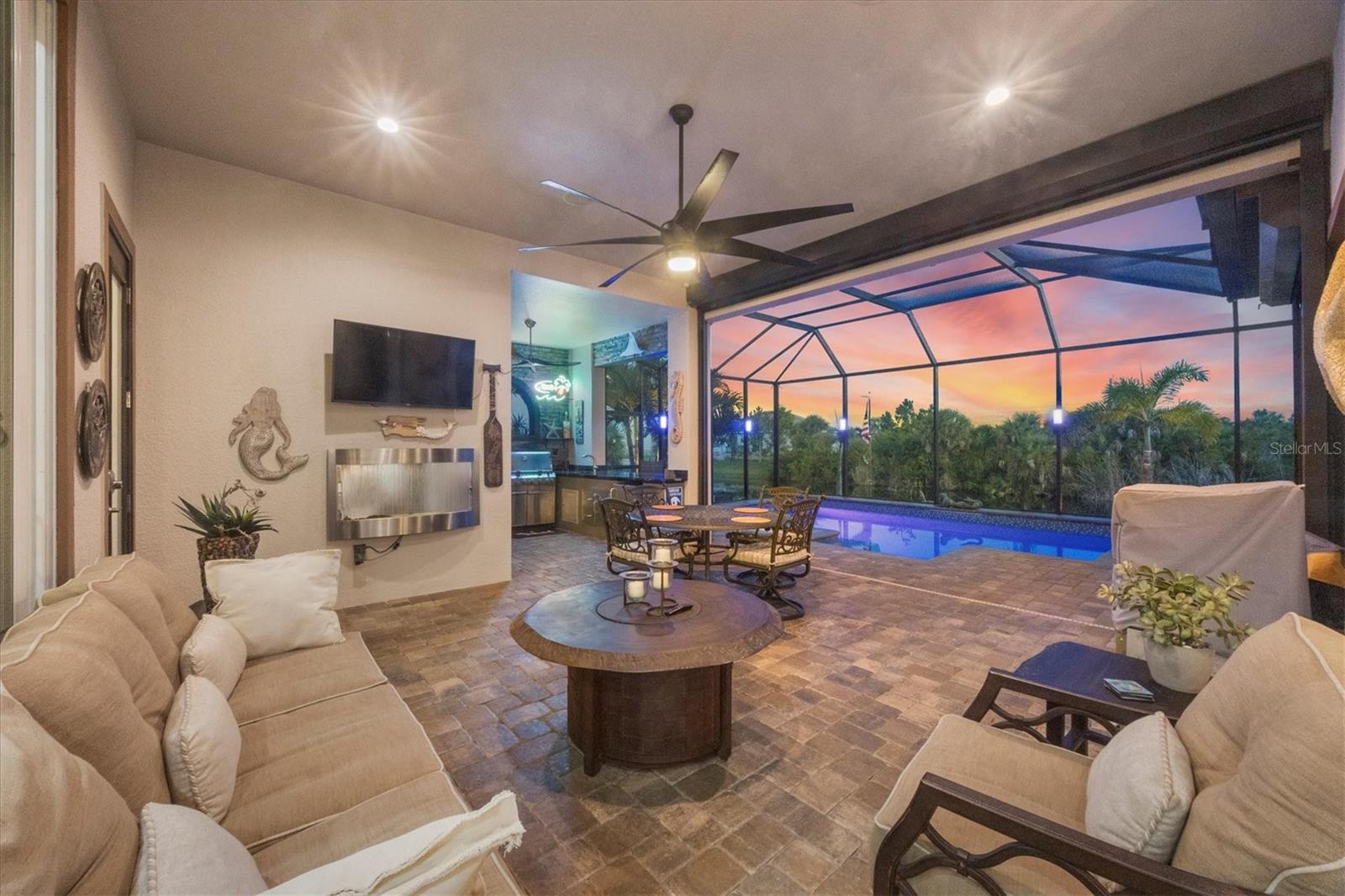 Image 12 of 67 For 14398 Fort Worth Circle